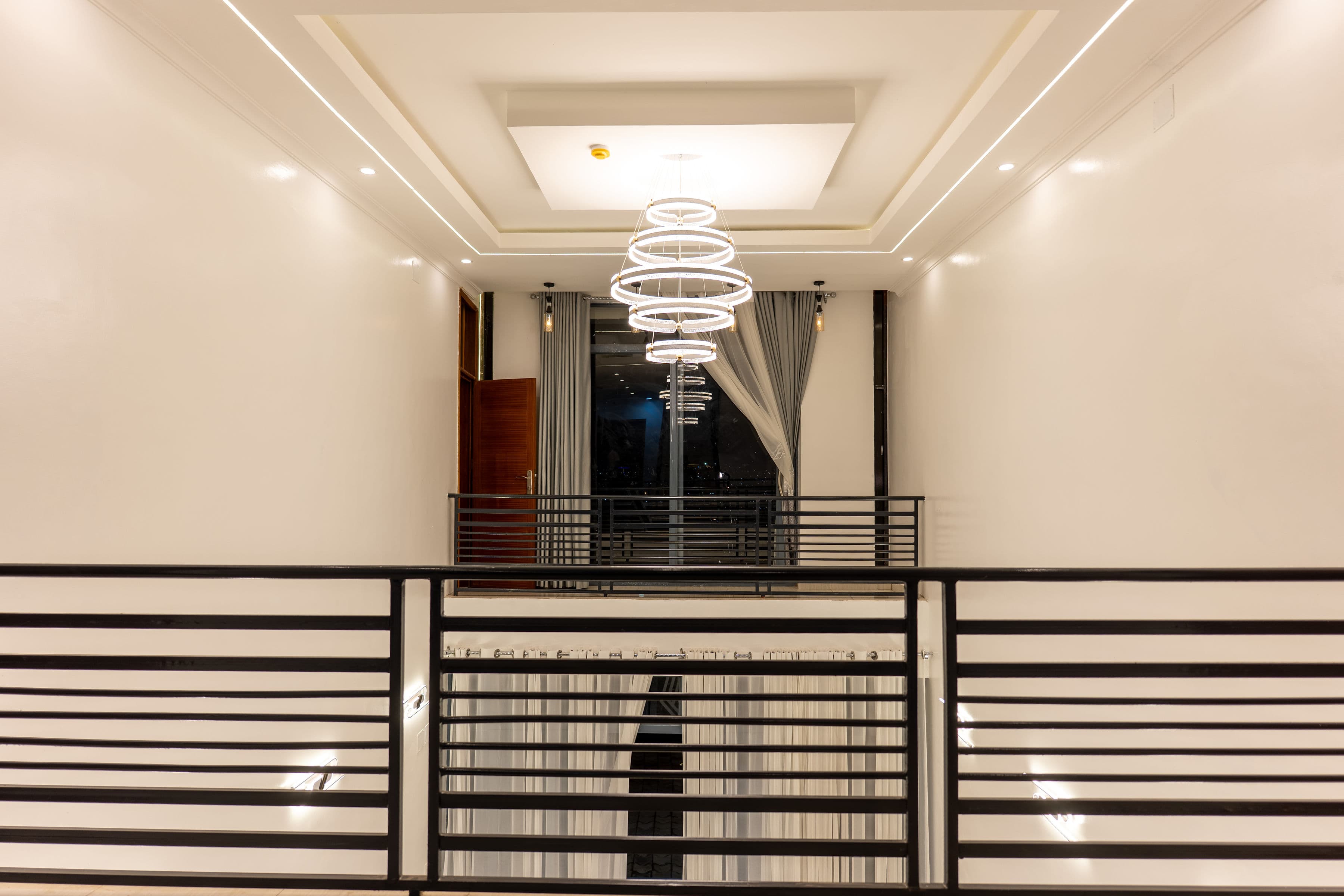 Reception & Grand Entry